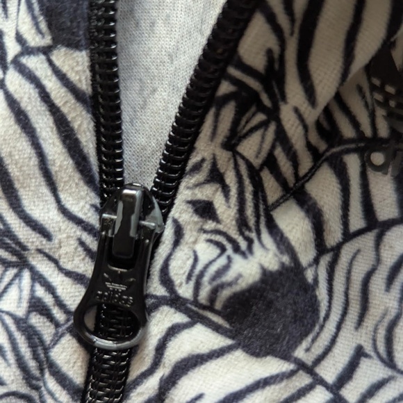 addidas velour zebras print sweat track suit 9 months - Picture 4 of 4